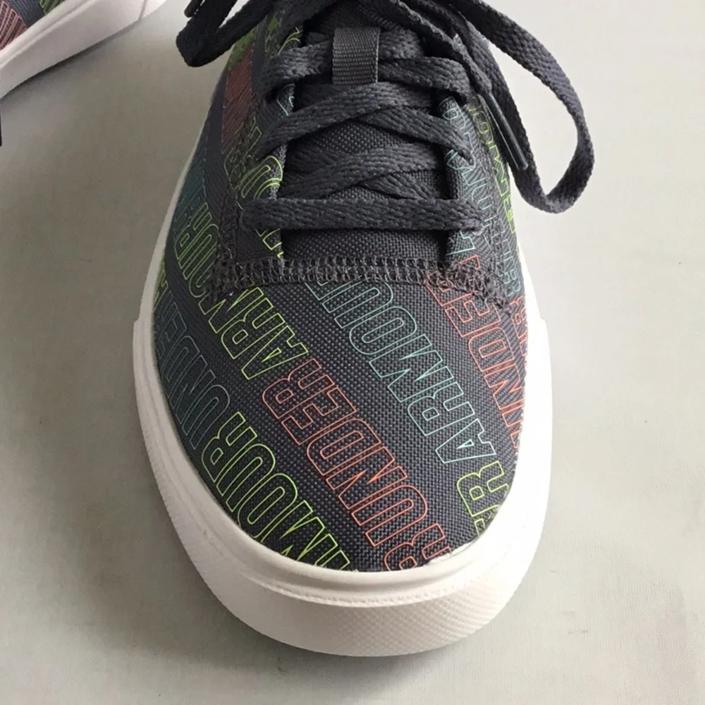 UNDER ARMOUR SHOES UNISEX.
